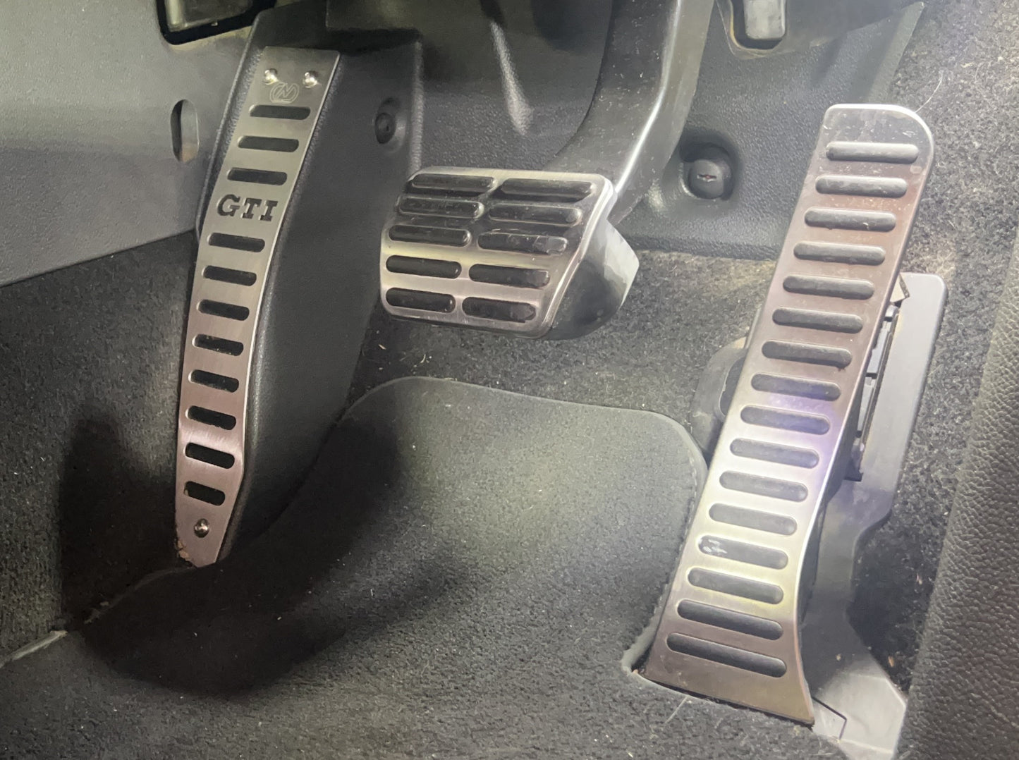 MK5/MK6 Golf Dead Pedal Upgrade