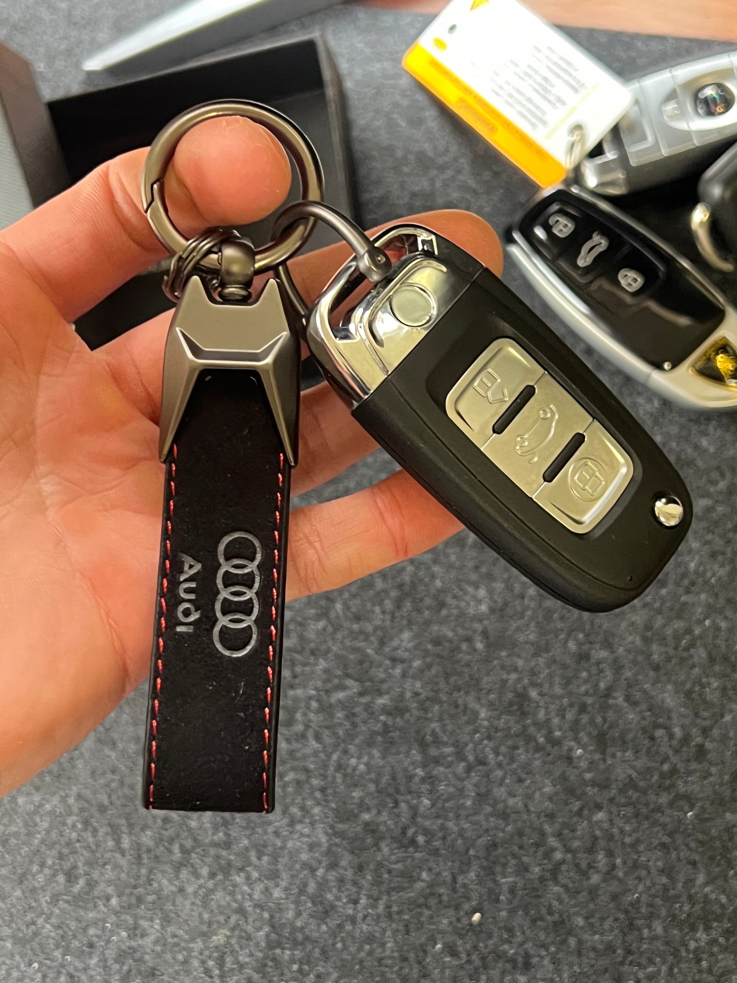 Premium Suede Keychain Pendant for Audi – RS, TT & A-Series Auto Accessories