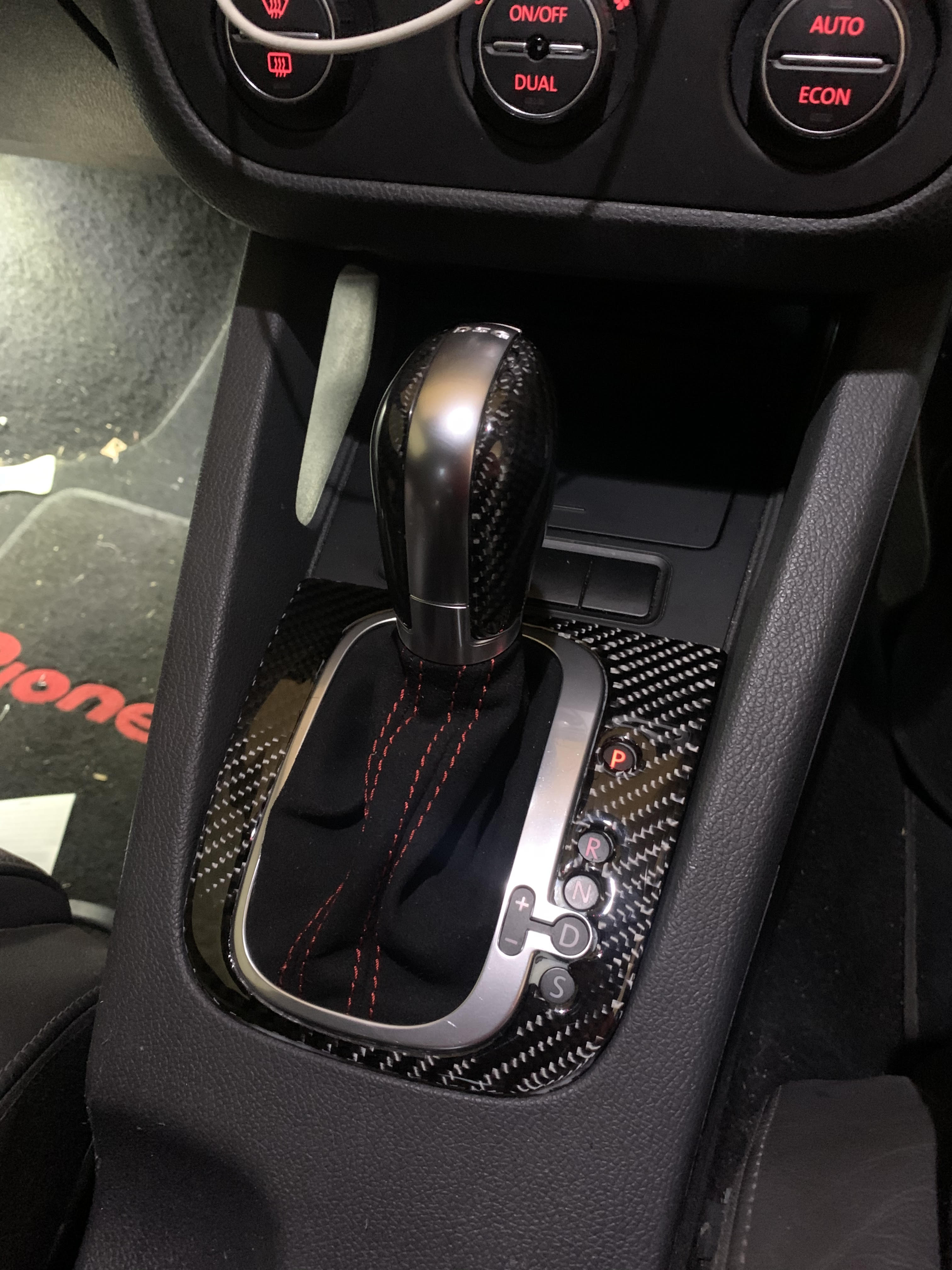 Carbon Fiber DSG Gear Knob with Suede for VW Golf 6/Jetta MK7/MK6