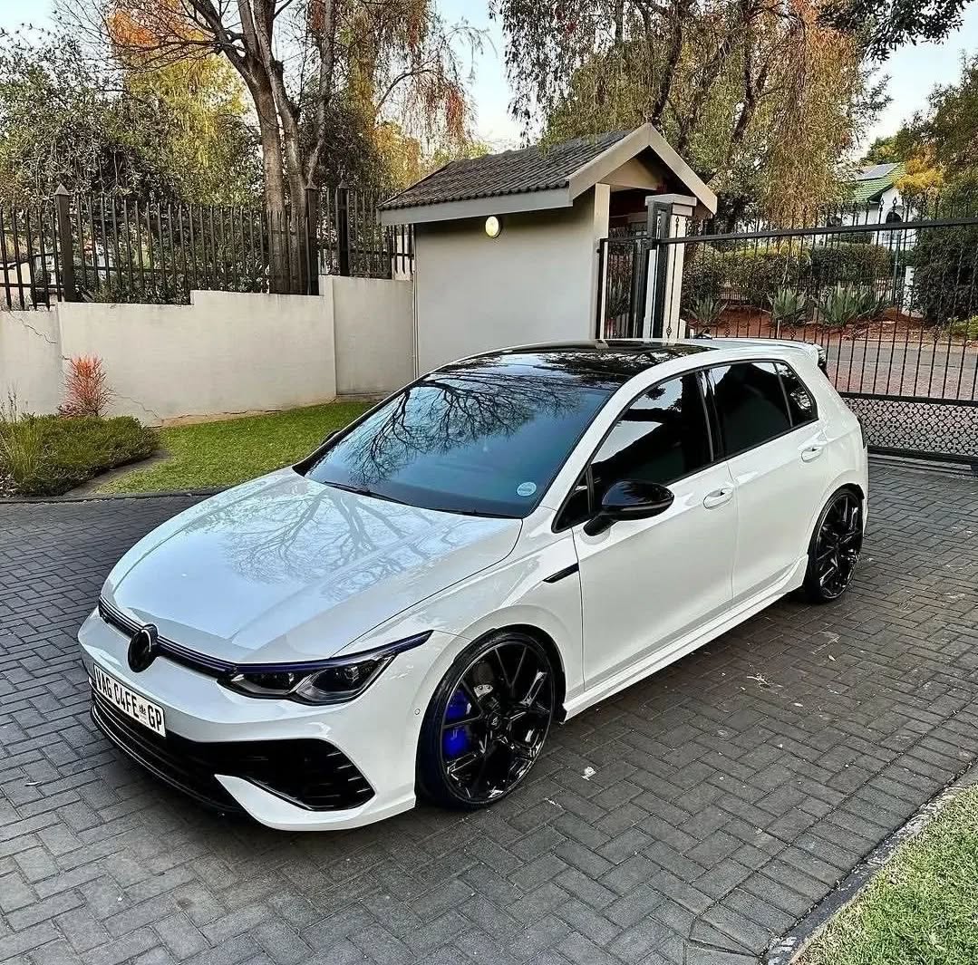 files/vw_golf_mk7_mk8_1694334312_3188629781535228467_49237650826.jpg